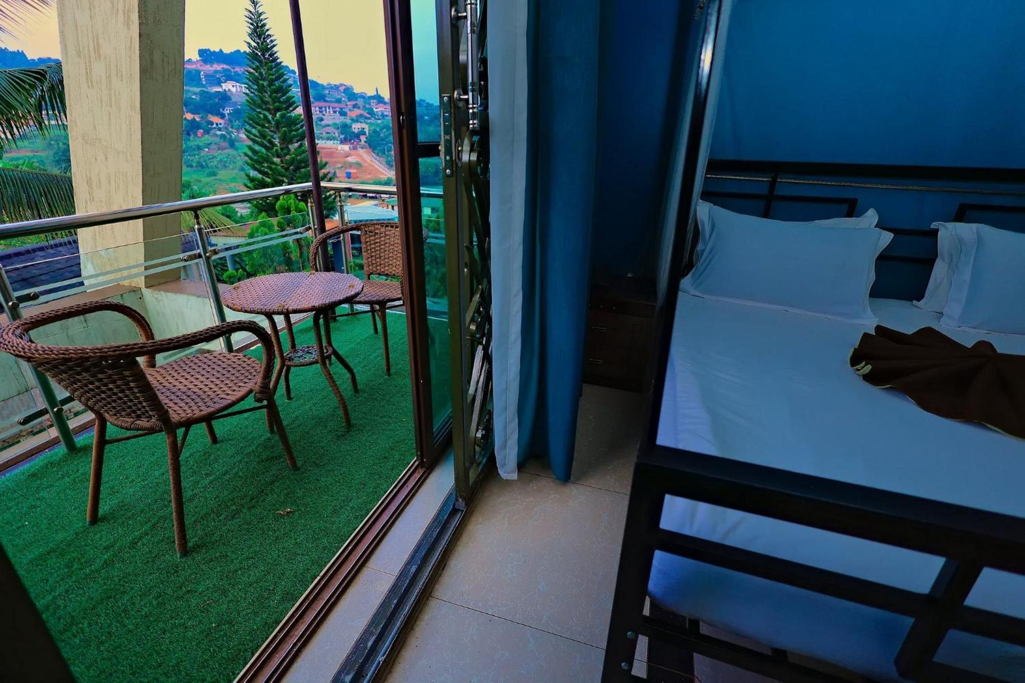 Shine Country Resort Hotel Naziba Экстерьер фото