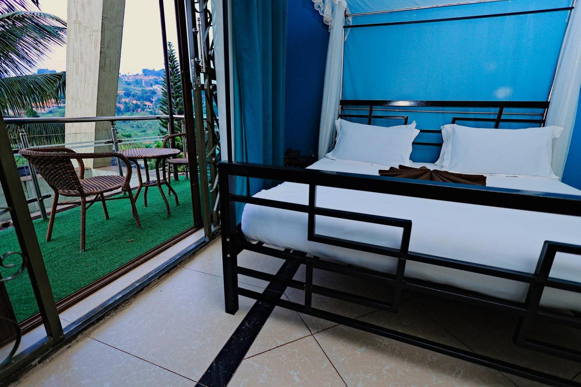 Shine Country Resort Hotel Naziba Экстерьер фото
