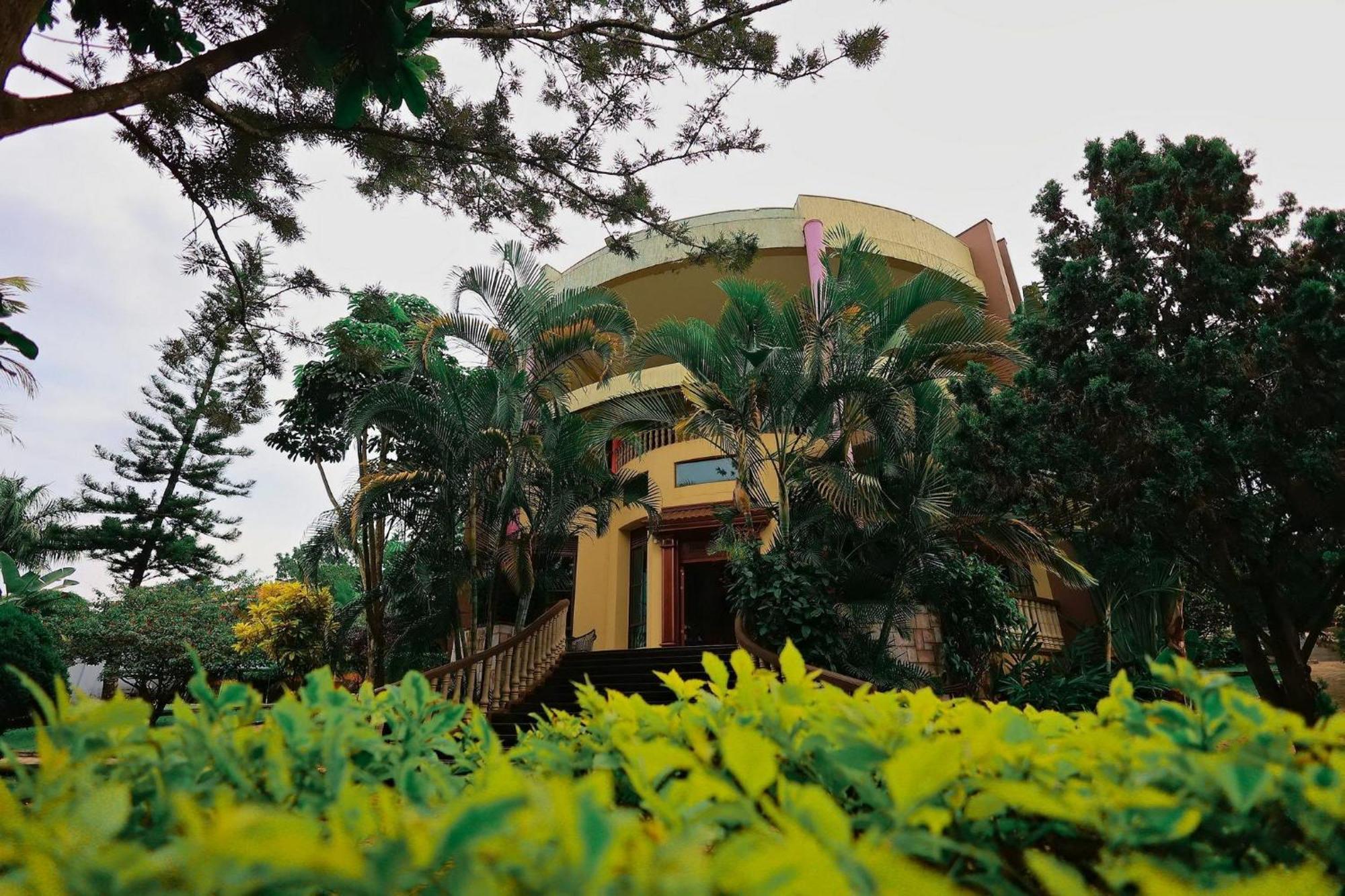 Shine Country Resort Hotel Naziba Экстерьер фото